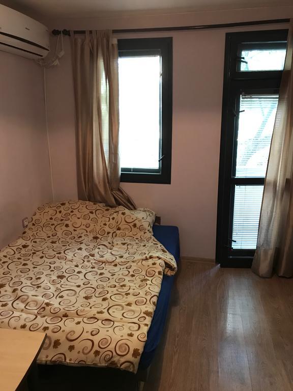 Studio Red Square Apartment Варна Екстериор снимка